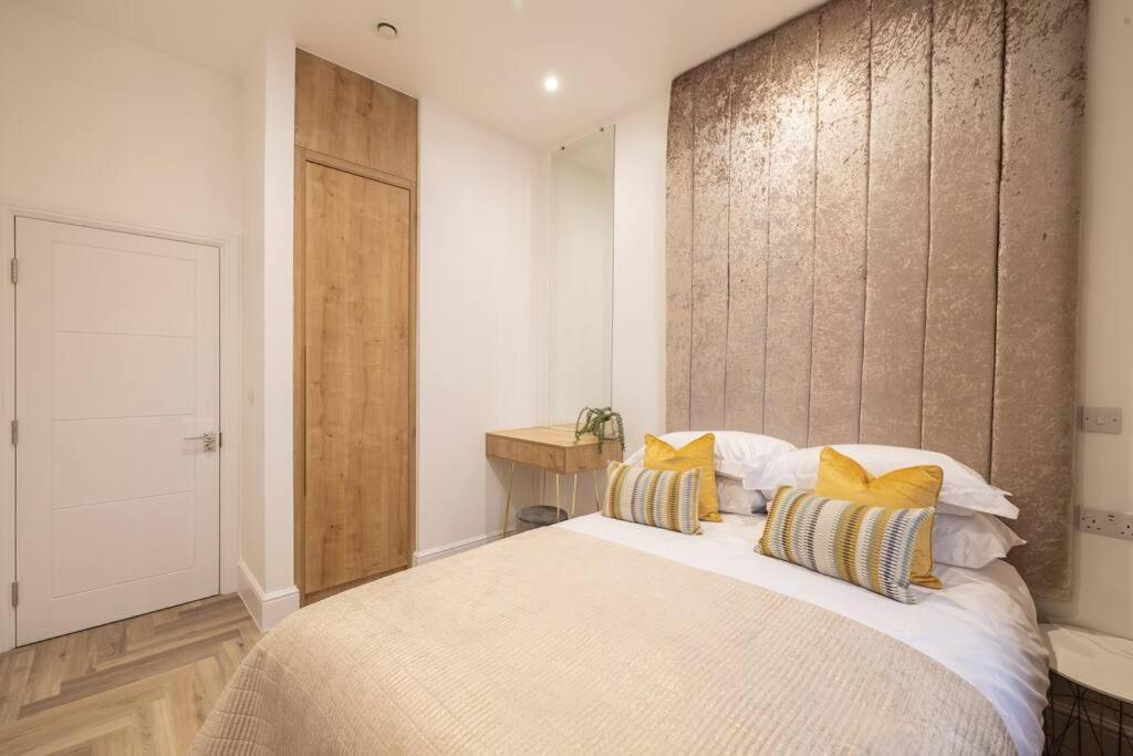 The Pocklington - The Graduate Suite Leicester Extérieur photo